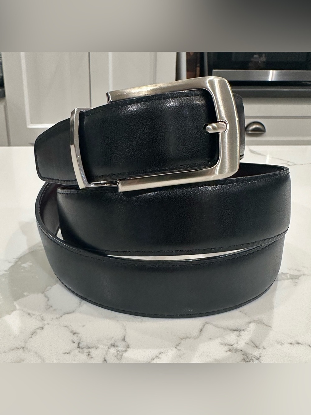 Unbranded Burgundy Black Leather Belt Reversible Men’s 40 Silver Buckle Career